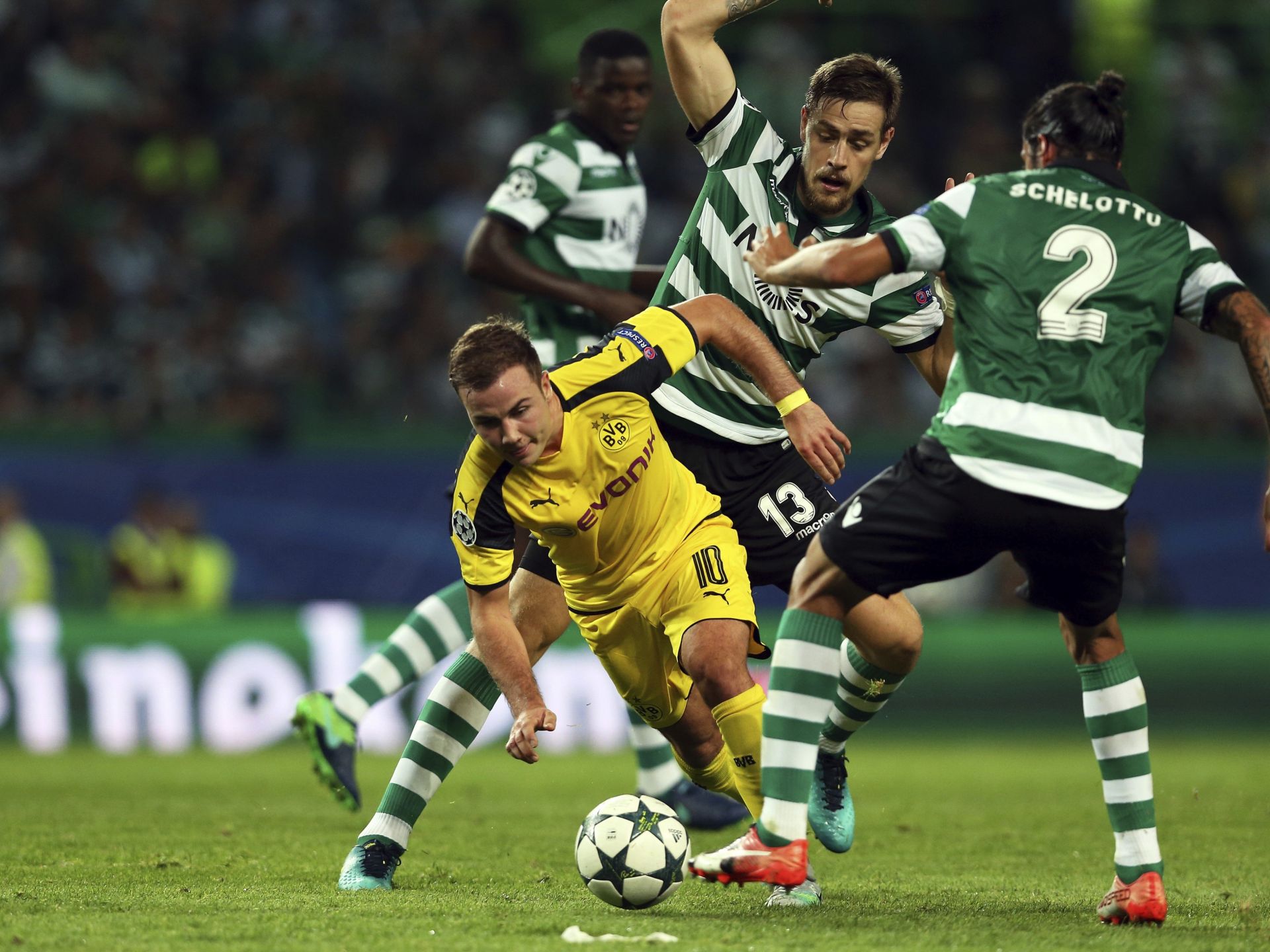 Hier wird Borussia Dortmund gegen Sporting Lissabon gezeigt LiveStream, TVÜbertragung und Hier wird Borussia Dortmund gegen Sporting Lissabon gezeigt LiveStream, TVÜbertragung und