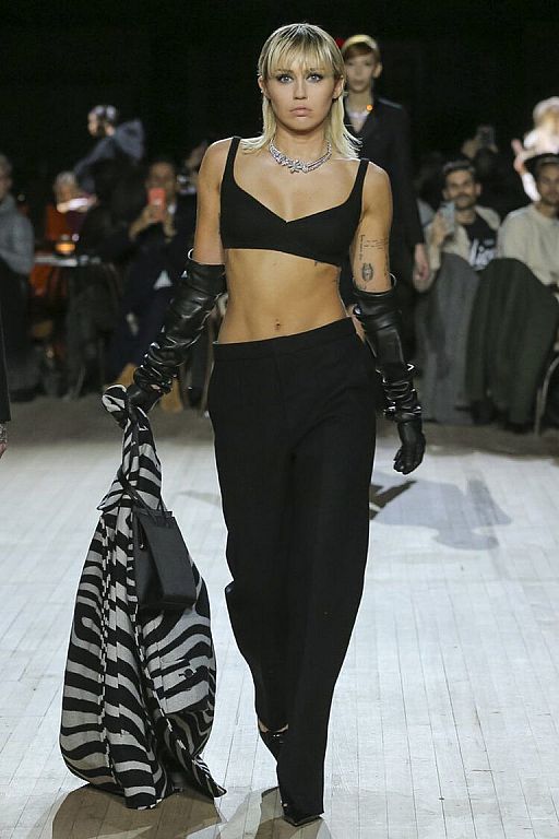 Miley bei der Fashion Week von Marc Jacobs. © AP