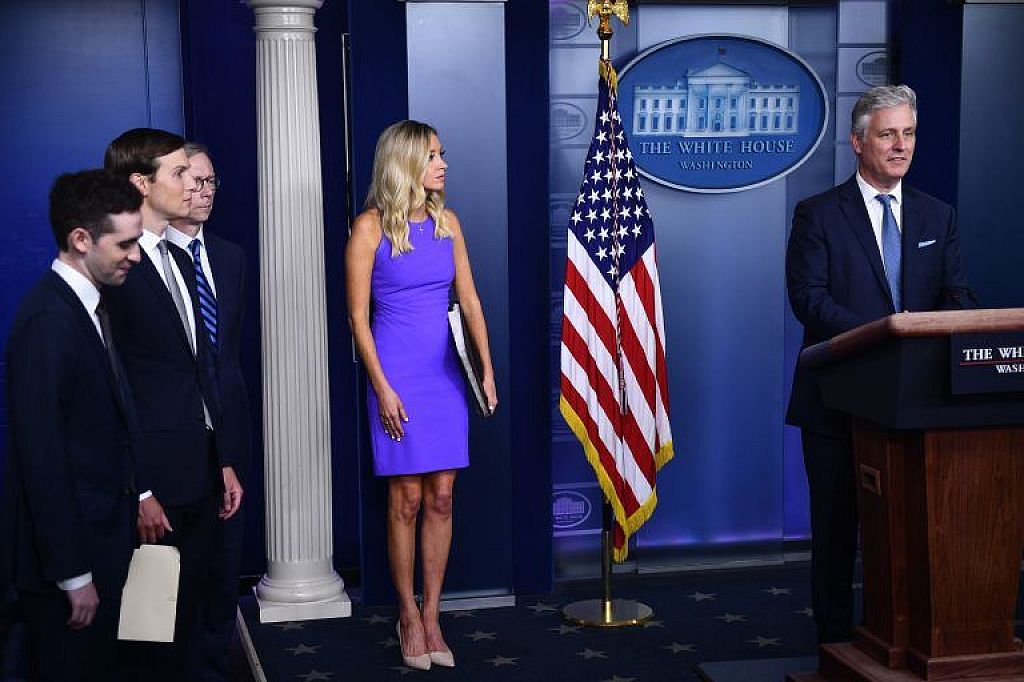 Kayleigh McEnany   © APA/AFP
