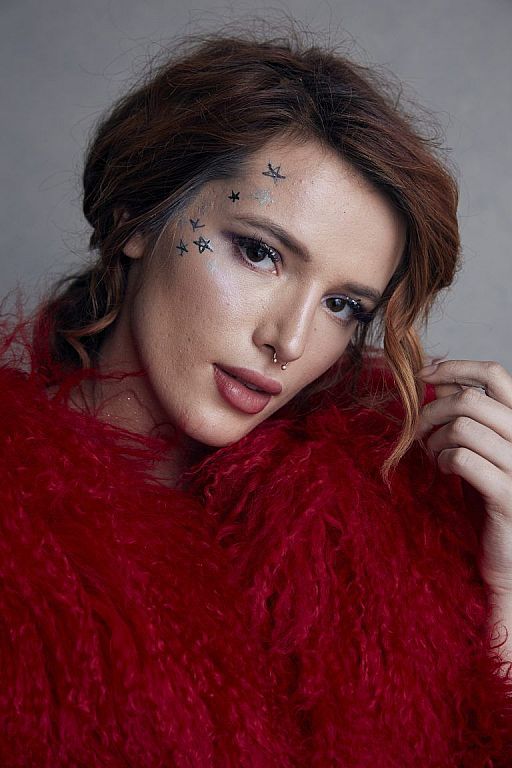 Bella Thorne  © AP, APA
