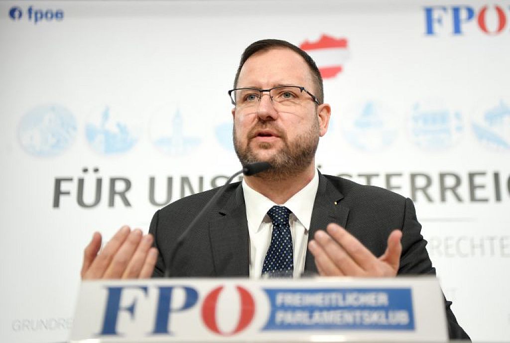 FPÖ-Fraktionsführer im Ibiza-Untersuchungsausschuss, Christian Hafenecker. © APA