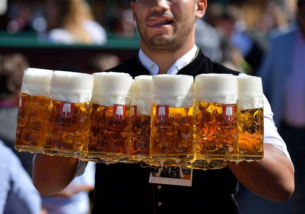 Menschenmassen beim Oktoberfest. © AFP, AP, dpa (Archivbilder)