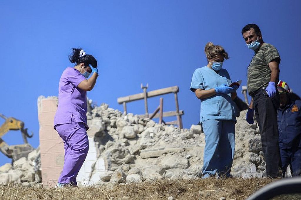 GREECE-EARTHQUAKE
 © APA/AFP/COSTAS METAXAKIS