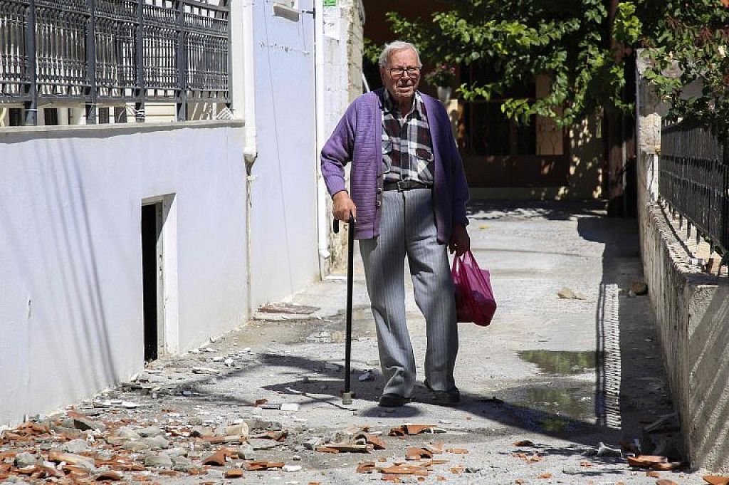 GREECE-EARTHQUAKE
 © APA/AFP/COSTAS METAXAKIS