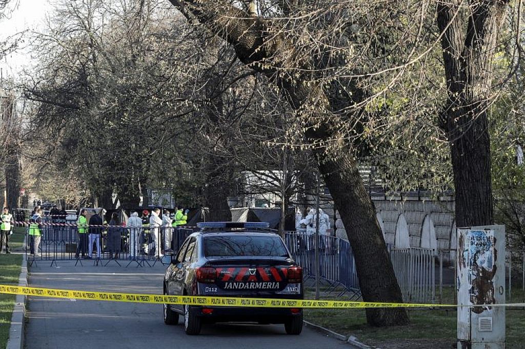 ROMANIA-RUSSIA/CRASH
 © (AP Photo/Andreea Alexandru