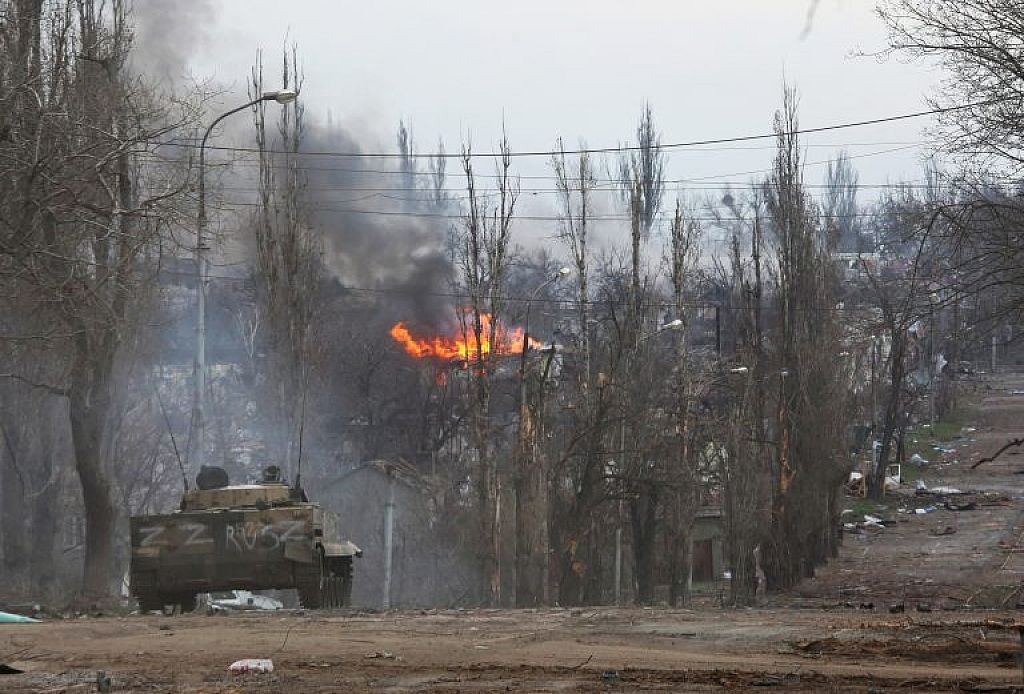 UKRAINE-CRISIS/MARIUPOL
 © REUTERS/Chingis KondarovAlexander Ermochenko/File Photo/AP Photo/Nariman El-Mofty