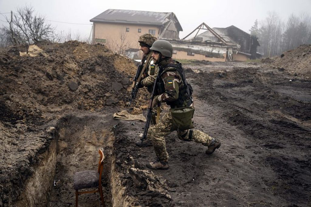Russia Ukraine War
 © AP Photo/Rodrigo Abd/Efrem Lukatsky