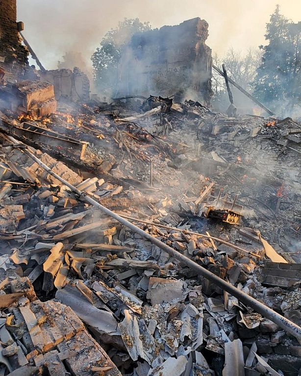 UKRAINE-CRISIS/LUHANSK
 © State Emergency Services/Handout via REUTERS