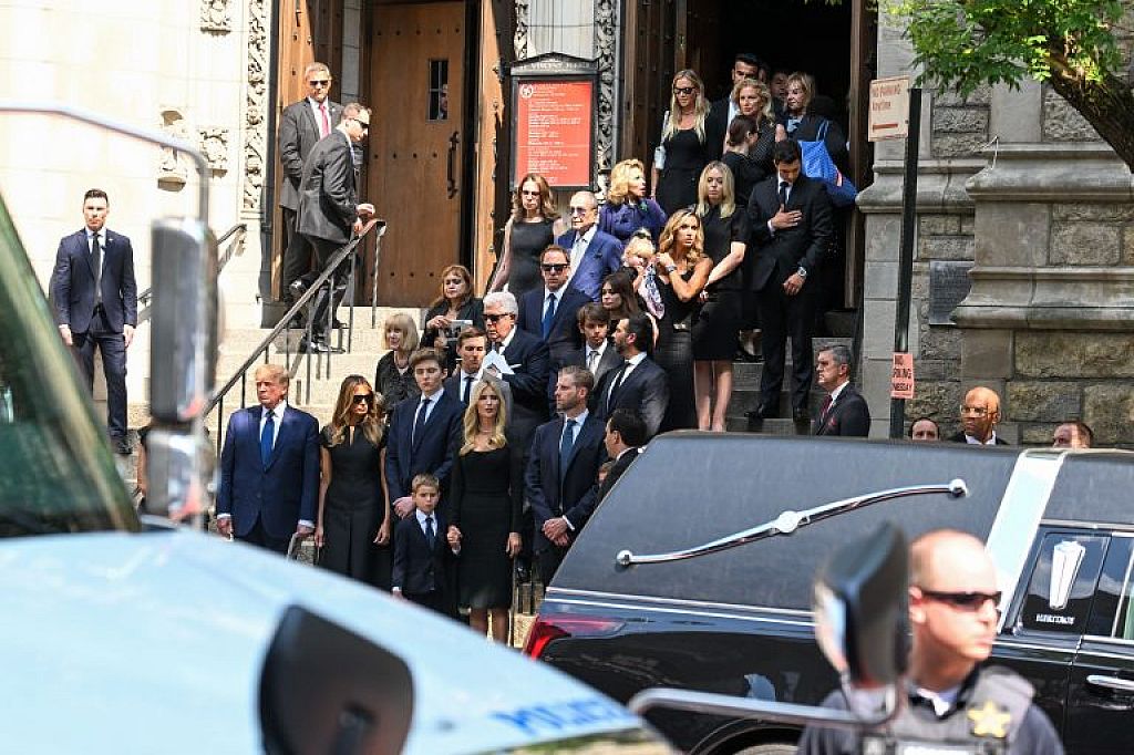 © AFP, AP, Reuters