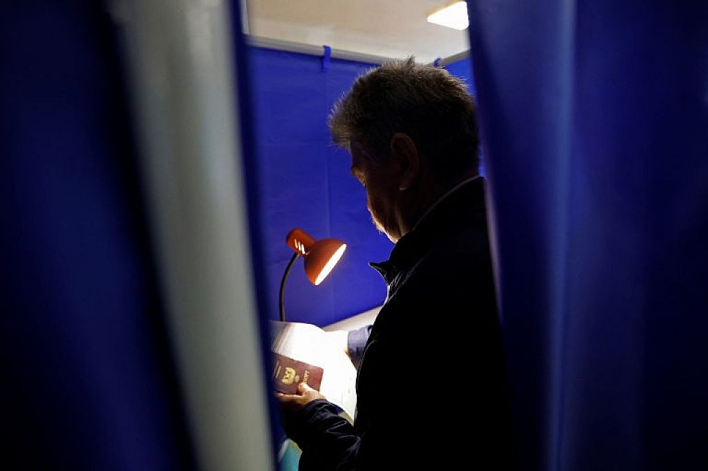 © AP, AFP, Reuters