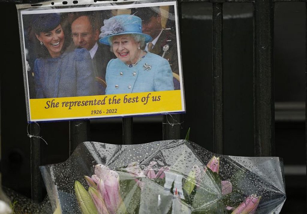Britain Queen
 © AP