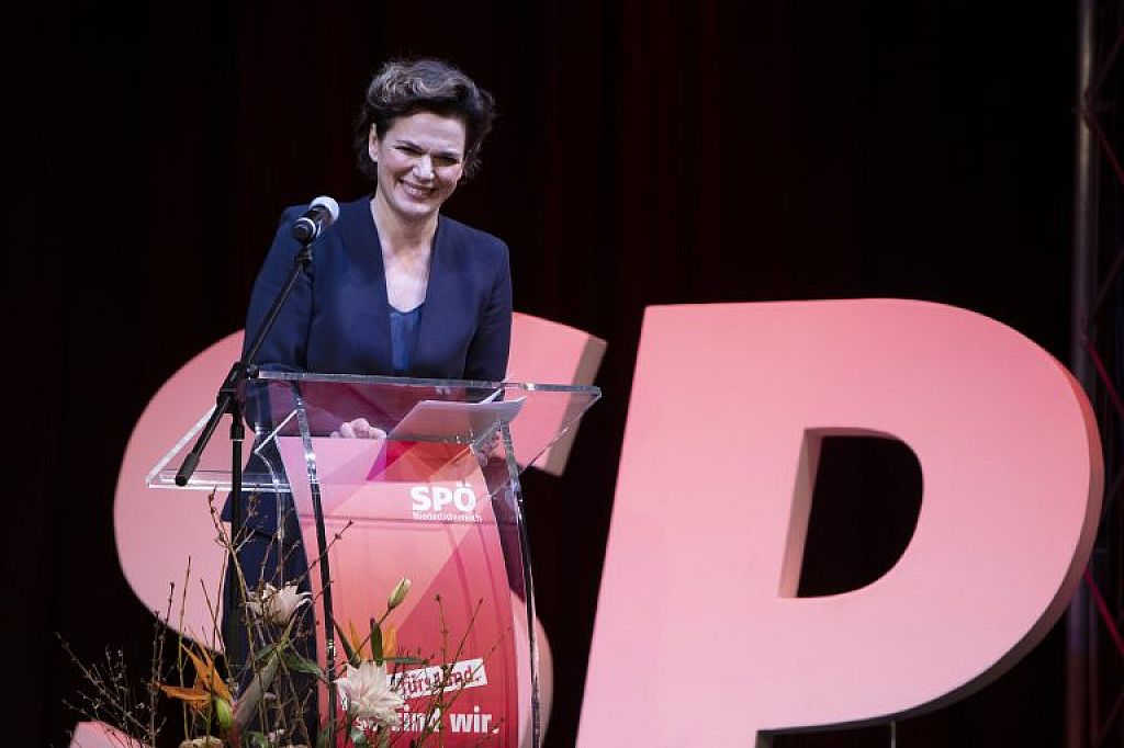© APA/ALEX HALADA
