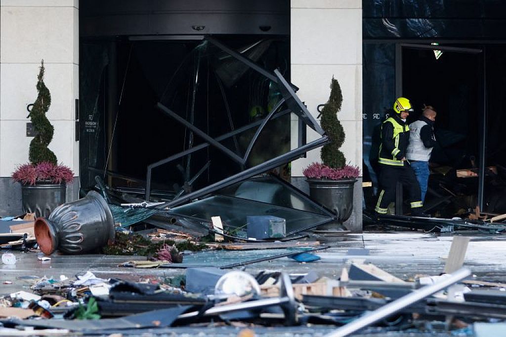 GERMANY-ACCIDENT/AQUARIUM
 © APA/REUTERS/AP