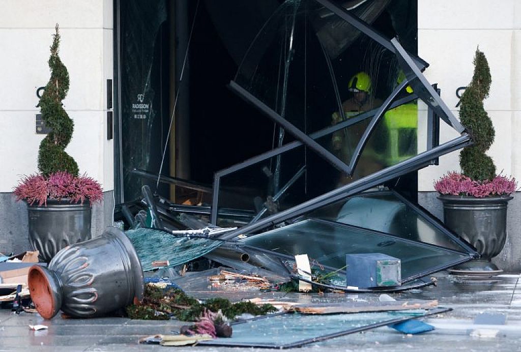 GERMANY-ACCIDENT/AQUARIUM
 © APA/REUTERS/AP