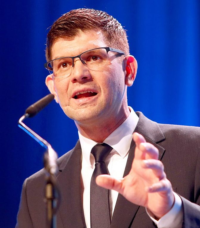 © APA/GERT EGGENBERGER