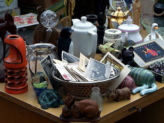 Der Flohmarkt am Naschmarkt findet seit vielen Jahren jeden Samstag statt