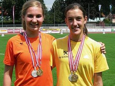 Österreichs beste Nachwuchs-Läuferinnen: Julia Sagmeister (l.) und Verena Wiederin. Österreichs beste Nachwuchs-Läuferinnen: Julia Sagmeister (l.) und Verena Wiederin.