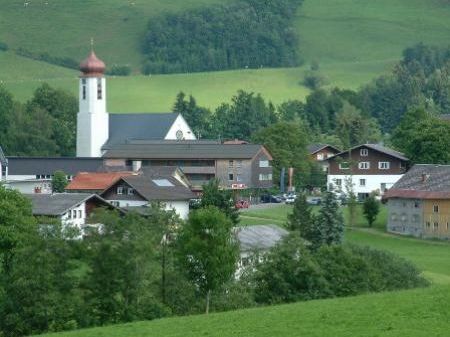 BU: Wichtige Themen werden beim Dorfabend erörtert. BU: Wichtige Themen werden beim Dorfabend erörtert.