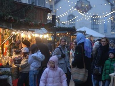 Der Feldkircher Weihnachtsmarkt wird am Freitag feierlich eröffnet. Der Feldkircher Weihnachtsmarkt wird am Freitag feierlich eröffnet.