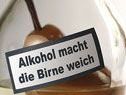 Die Auswirkungen von Alkohol sind hinlänglich bekannt Die Auswirkungen von Alkohol sind hinlänglich bekannt