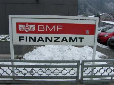 Das Finanzamt in Feldkirch beheimatet rund ein Dutzend teils sehr unterschiedlicher Abteilungen. Das Finanzamt in Feldkirch beheimatet rund ein Dutzend teils sehr unterschiedlicher Abteilungen.