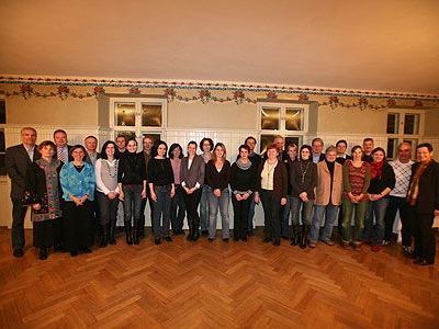 Landesrätin Schmid gemeinsam mit allen Teilnehmern Landesrätin Schmid gemeinsam mit allen Teilnehmern