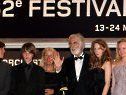 Haneke (Mitte) und seine Darsteller Haneke (Mitte) und seine Darsteller