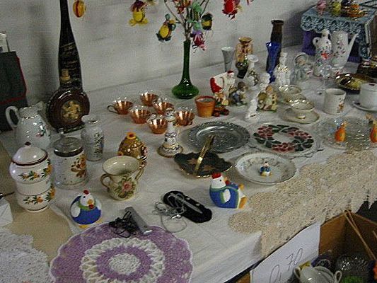 Der Flohmarkt im SCN hat regelmäßig besondere Schätze zu bieten Der Flohmarkt im SCN hat regelmäßig besondere Schätze zu bieten