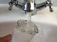 DNA-Spuren an Wasserglas überführten Diebin DNA-Spuren an Wasserglas überführten Diebin