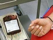 Blutversorgung: RK befürchtet "Zusammenbruch durch Kommerzialisierung"