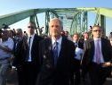 Präsident Solyom auf der Grenzbrücke Präsident Solyom auf der Grenzbrücke