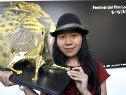 Regisseurin Xiaolu Guo mit dem Goldenen Leoparden Regisseurin Xiaolu Guo mit dem Goldenen Leoparden