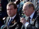 Russen mögen Medwedew und Putin Russen mögen Medwedew und Putin