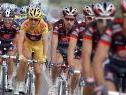 Alejandro Valverde bleibt in gelb