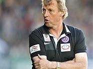 Austria-Trainer Daxbacher plagen Verletzungssorgen Austria-Trainer Daxbacher plagen Verletzungssorgen