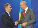 Faymann mit Schwedens Premier Reinfeldt (r.) Faymann mit Schwedens Premier Reinfeldt (r.)