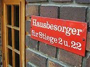 Hausbesorger sollen auch als Mediatoren dienen. Hausbesorger sollen auch als Mediatoren dienen.