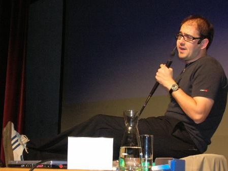 Bernhard Schertler als "Häuptling Sausewind" Bernhard Schertler als "Häuptling Sausewind"