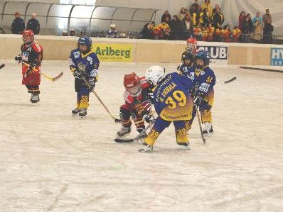 Ein Minieishockeyturnier gab es im Aktivpark Montafon Ein Minieishockeyturnier gab es im Aktivpark Montafon