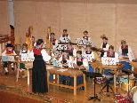 Kinder-Zitherchor unter der Leitung von Luzia Richter Kinder-Zitherchor unter der Leitung von Luzia Richter