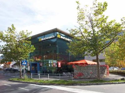 Mc Bürs wird umgebaut. Mc Bürs wird umgebaut.