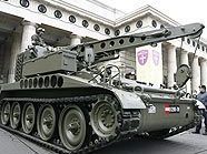 Panzer rollen durch Wien - Ankunft am Heldenplatz Panzer rollen durch Wien - Ankunft am Heldenplatz