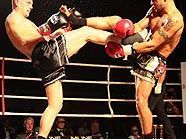 Sasa Jovanovic (r) gewann den K1-EM-Titel Sasa Jovanovic (r) gewann den K1-EM-Titel