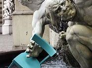 Sesselspiele der anderen Art. Sesselspiele der anderen Art.