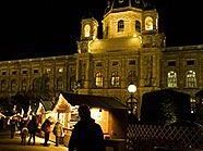 Weihnachtliche Stimmung am Maria-Theresien-Platz. Weihnachtliche Stimmung am Maria-Theresien-Platz.