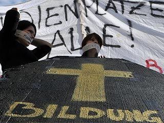 Wird die Bildung zu Grabe getragen? Wird die Bildung zu Grabe getragen?