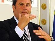 Vizekanzler sucht Praktikanten Vizekanzler sucht Praktikanten
