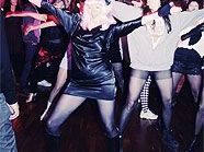 Beschließen mit einer großen Performance-Party das imagetanz-Festival: Die 24köpfige Damen-Truppe ÖFA-kollektivet. Beschließen mit einer großen Performance-Party das imagetanz-Festival: Die 24köpfige Damen-Truppe ÖFA-kollektivet.