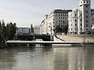 Visualisierung der Klappbrücke bei der Urania Visualisierung der Klappbrücke bei der Urania