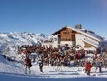 Das Cuprennen und die Vereinsmeisterschaft finden auf der Silvretta Nova statt. Das Cuprennen und die Vereinsmeisterschaft finden auf der Silvretta Nova statt.